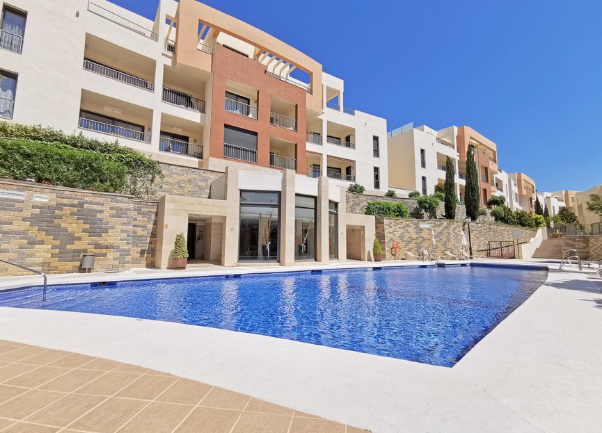 Resale - Apartment - Penthouse - Marbella - Altos de los Monteros