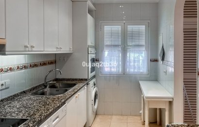 Resale - Apartment - Ground Floor Apartment - Marbella - Nueva Andalucia