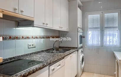 Resale - Apartment - Ground Floor Apartment - Marbella - Nueva Andalucia