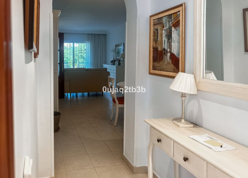 Resale - Apartment - Ground Floor Apartment - Marbella - Nueva Andalucia