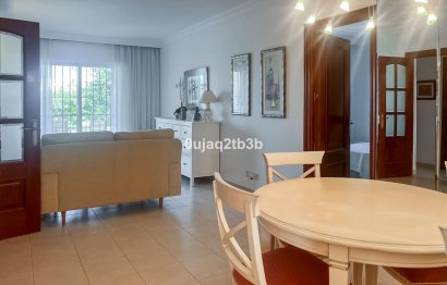 Resale - Apartment - Ground Floor Apartment - Marbella - Nueva Andalucia