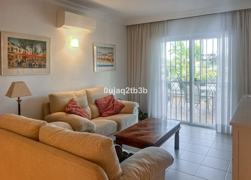 Resale - Apartment - Ground Floor Apartment - Marbella - Nueva Andalucia