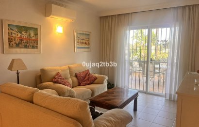 Resale - Apartment - Ground Floor Apartment - Marbella - Nueva Andalucia