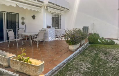 Resale - Apartment - Ground Floor Apartment - Marbella - Nueva Andalucia