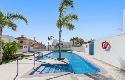 Resale - House - Semi-Detached House - Marbella - Guadalmina Alta