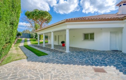 Resale - House - Detached Villa - Marbella - Hacienda Las Chapas