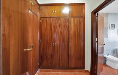 Resale - House - Townhouse - Estepona - Estepona Centro