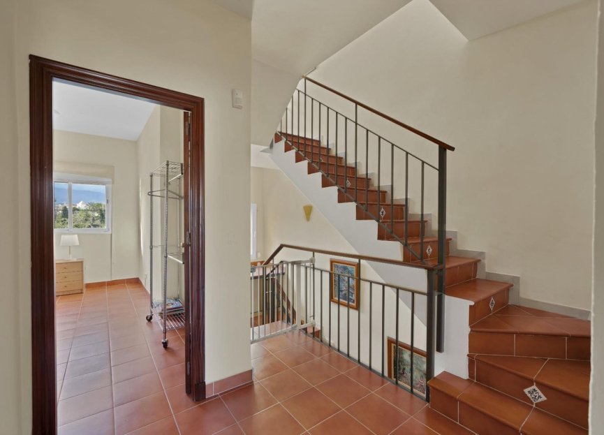 Resale - House - Townhouse - Estepona - Estepona Centro