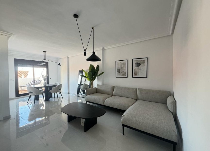 Resale - Apartment - Penthouse - Marbella - Nueva Andalucia