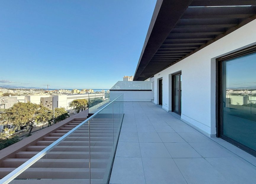 Resale - Apartment - Penthouse - Estepona - Estepona Centro