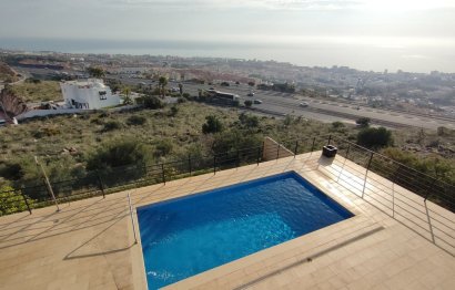 Reventa - House - Detached Villa - Benalmádena - Benalmadena Centro