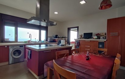 Resale - House - Detached Villa - Benalmádena - Benalmadena Centro