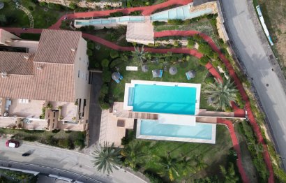 Resale - Apartment - Penthouse - Estepona - Estepona Centro