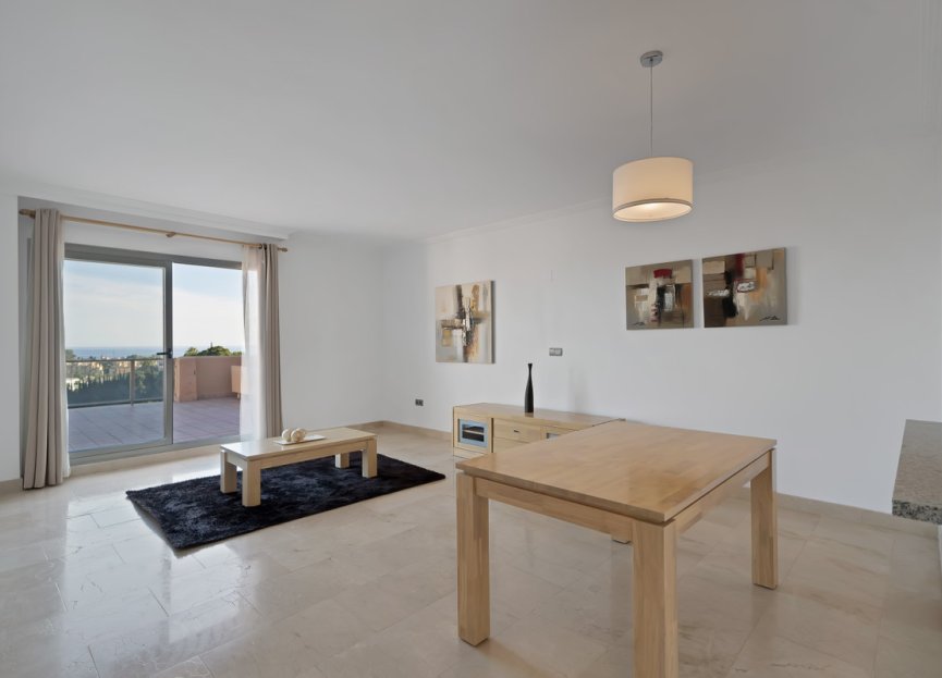 Resale - Apartment - Penthouse - Estepona - Estepona Centro