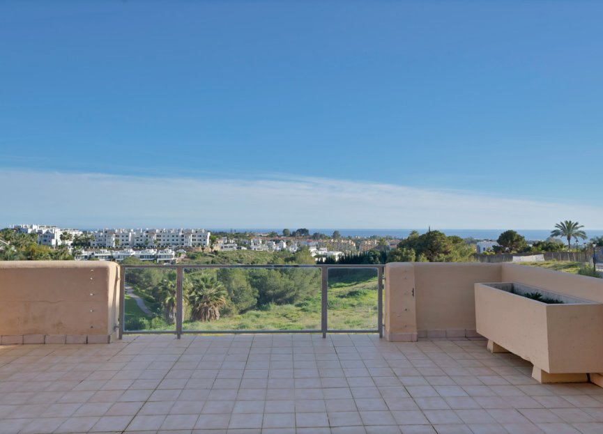 Resale - Apartment - Penthouse - Estepona - Estepona Centro