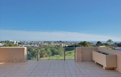 Resale - Apartment - Penthouse - Estepona - Estepona Centro