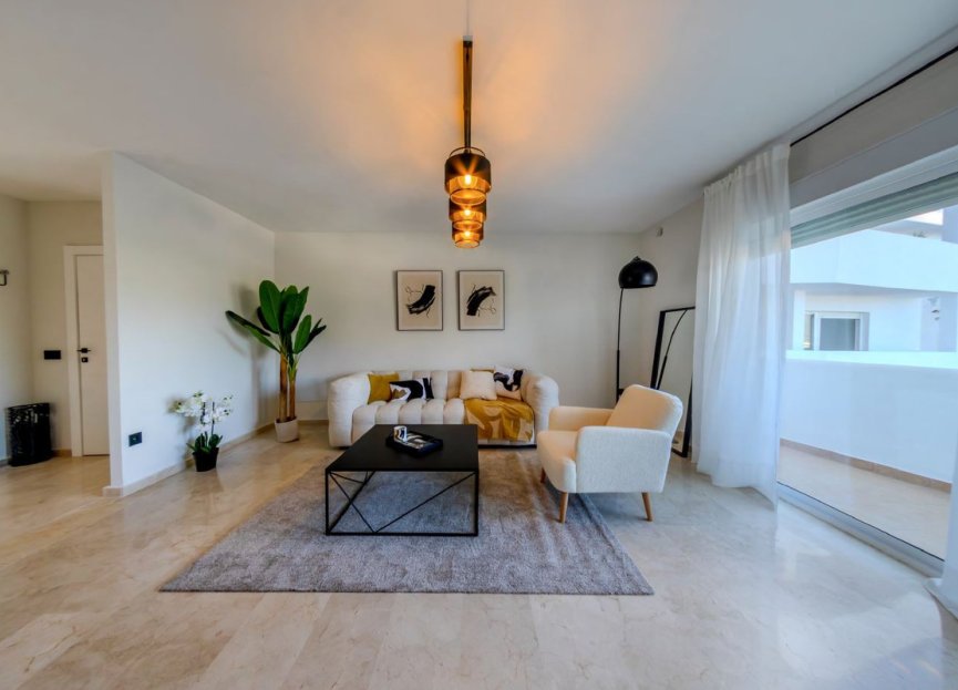 Resale - Apartment - Middle Floor Apartment - Marbella - Nueva Andalucia