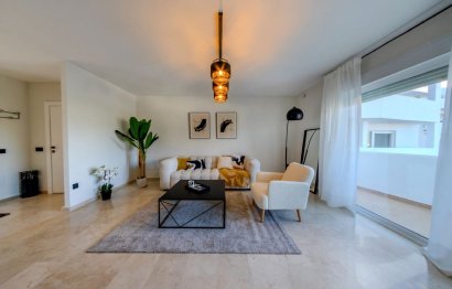 Resale - Apartment - Middle Floor Apartment - Marbella - Nueva Andalucia