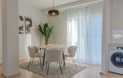 Resale - Apartment - Middle Floor Apartment - Marbella - Nueva Andalucia