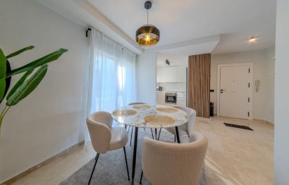 Resale - Apartment - Middle Floor Apartment - Marbella - Nueva Andalucia