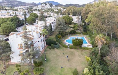 Resale - Apartment - Ground Floor Apartment - Marbella - Nueva Andalucia