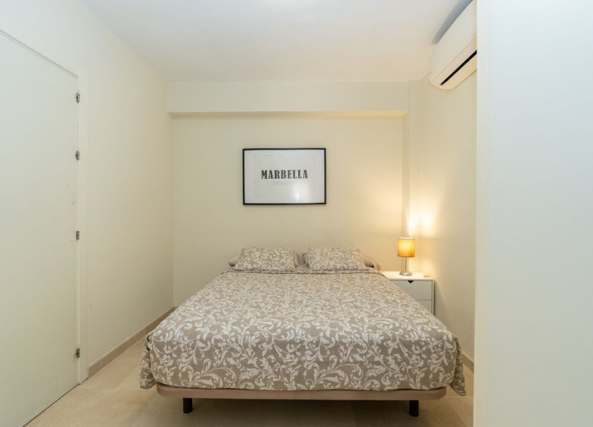 Resale - Apartment - Middle Floor Apartment - Marbella - Marbella Centro