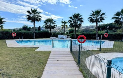 Resale - Apartment - Middle Floor Apartment - Mijas - La Cala De Mijas