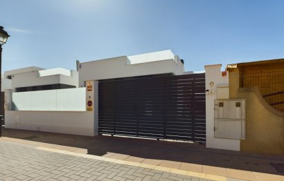 Resale - House - Detached Villa - Los Alcazares - Los Alcazares Centro