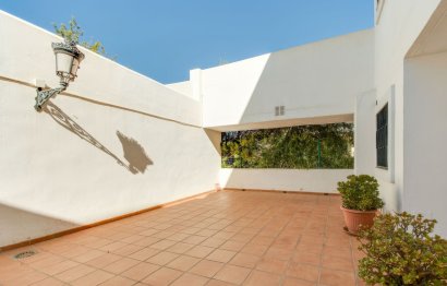 Resale - House - Townhouse - Marbella - Nueva Andalucia