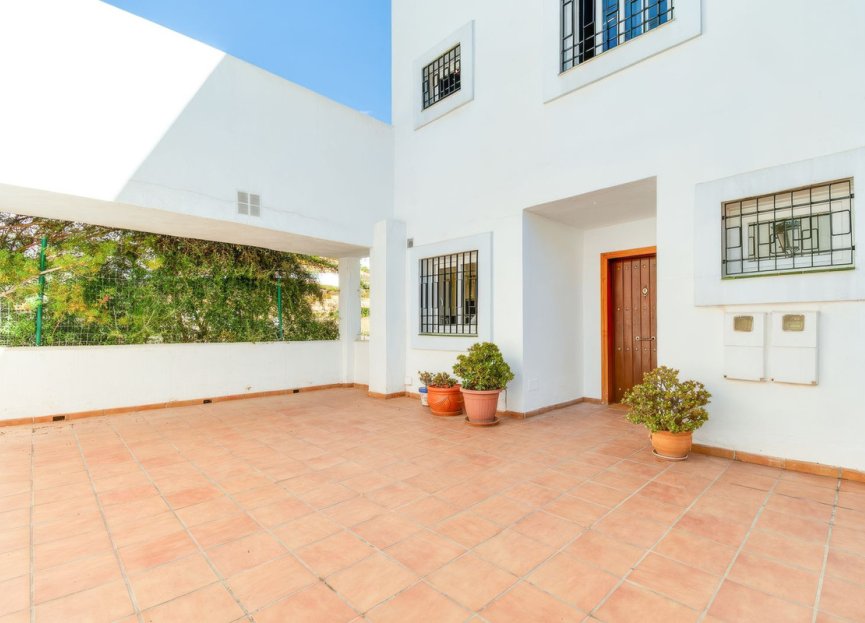 Resale - House - Townhouse - Marbella - Nueva Andalucia