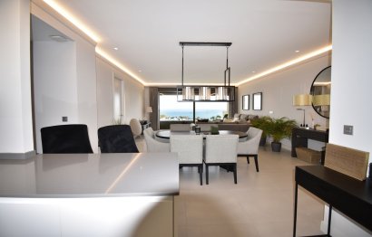 Resale - Apartment - Top Floor Apartment - Estepona - Estepona Centro