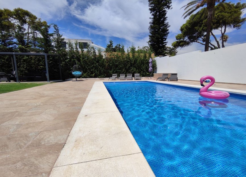 Reventa - House - Detached Villa - Estepona - Estepona Centro