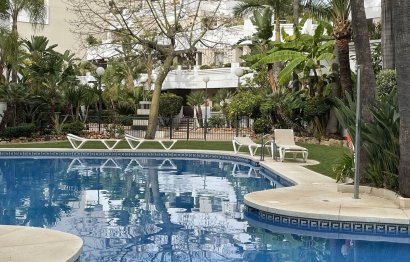 Resale - Apartment - Middle Floor Apartment - Marbella - Nueva Andalucia