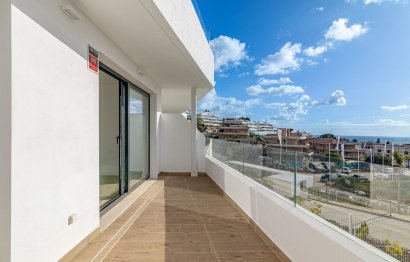 Resale - Apartment - Middle Floor Apartment - Estepona - Estepona Centro