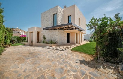 Resale - House - Detached Villa - Benahavís - Benahavís Centro