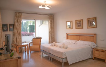 Resale - Apartment - Ground Floor Apartment - Marbella - Río Real