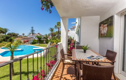 Resale - Apartment - Middle Floor Apartment - Estepona - Estepona Centro