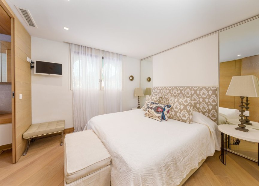 Resale - Apartment - Penthouse - Marbella - Marbella Centro