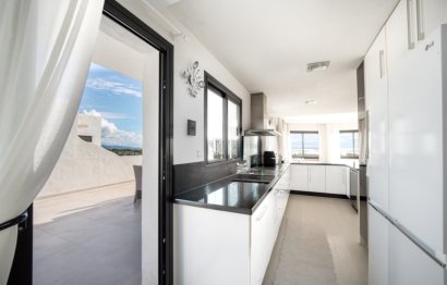 Resale - Apartment - Penthouse - Marbella - Marbella Centro