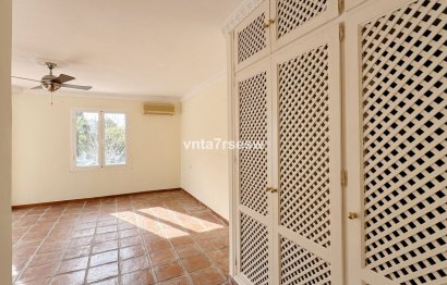 Resale - House - Townhouse - Benahavís - Benahavís Centro