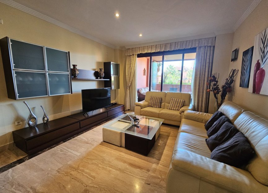 Resale - Apartment - Middle Floor Apartment - Estepona - New Golden Mile