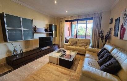 Resale - Apartment - Middle Floor Apartment - Estepona - New Golden Mile