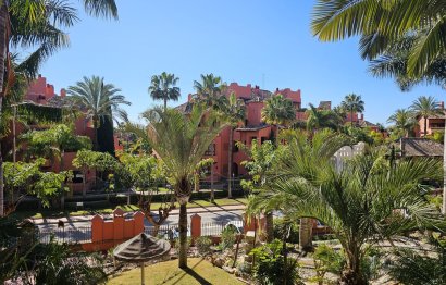 Resale - Apartment - Middle Floor Apartment - Estepona - New Golden Mile