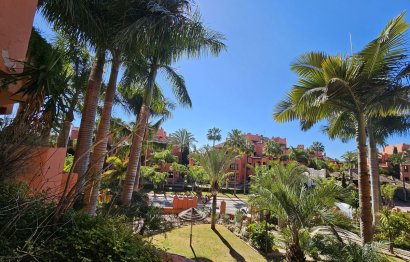 Resale - Apartment - Middle Floor Apartment - Estepona - New Golden Mile