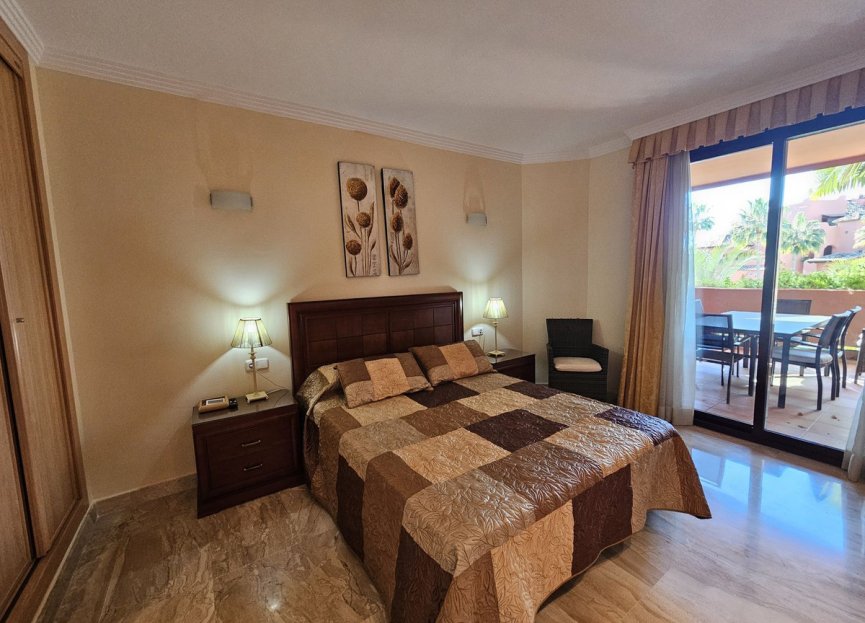 Resale - Apartment - Middle Floor Apartment - Estepona - New Golden Mile