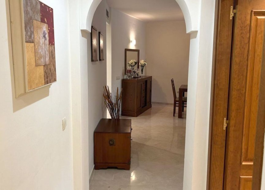 Resale - Apartment - Middle Floor Apartment - Marbella - Marbella Centro