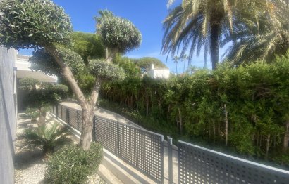 Resale - House - Detached Villa - Estepona - Atalaya