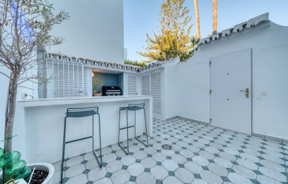 Resale - House - Townhouse - Marbella - Nueva Andalucia