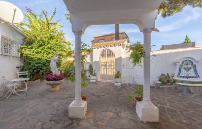 Resale - House - Detached Villa - Marbella - El Rosario