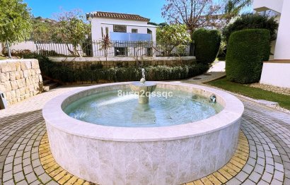 Resale - Apartment - Middle Floor Apartment - Marbella - Elviria